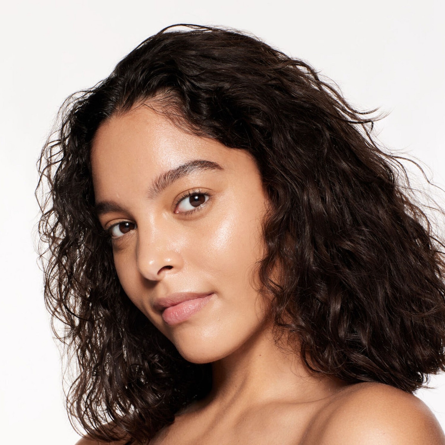REVITALESSENCE GLOW FOUNDATION (BASE DE MAQUILLAJE)